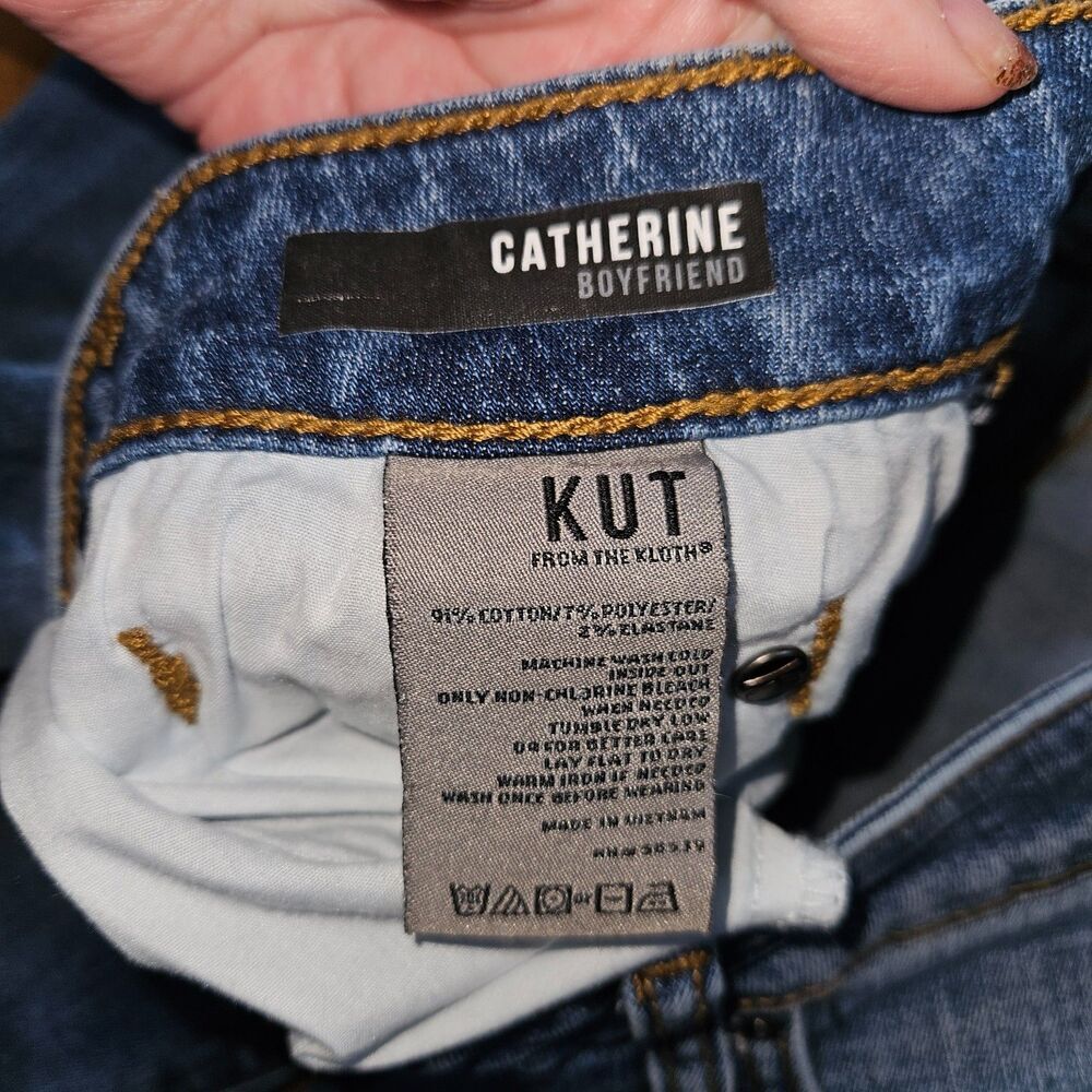KUT FROM THE KLOTH Catherine Boyfriend Cut Slightly Distressed Jeans Size 10 - Picture 5 of 7